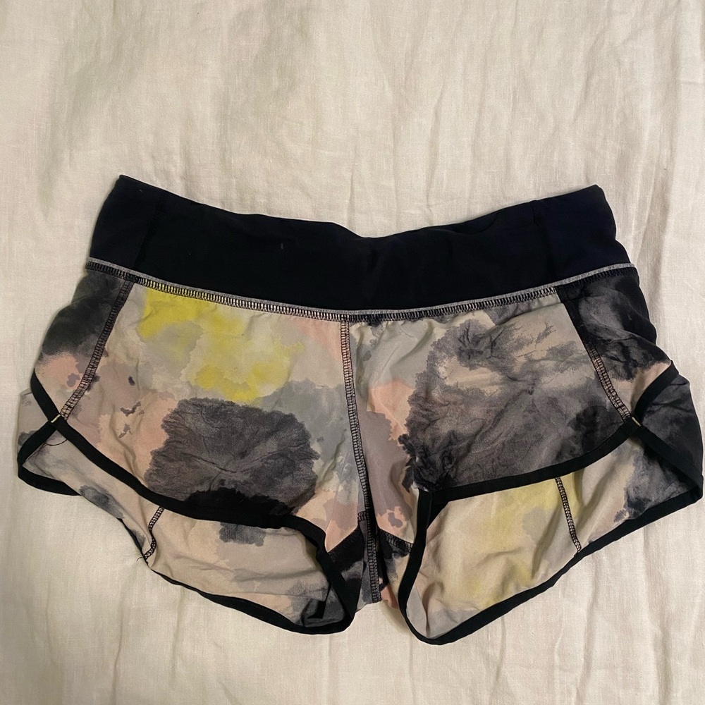 Lulu lemon running shorts